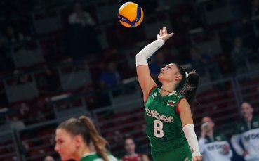 Опитната разпределителка на българския волейболен отбор жени Петя Баракова обясни