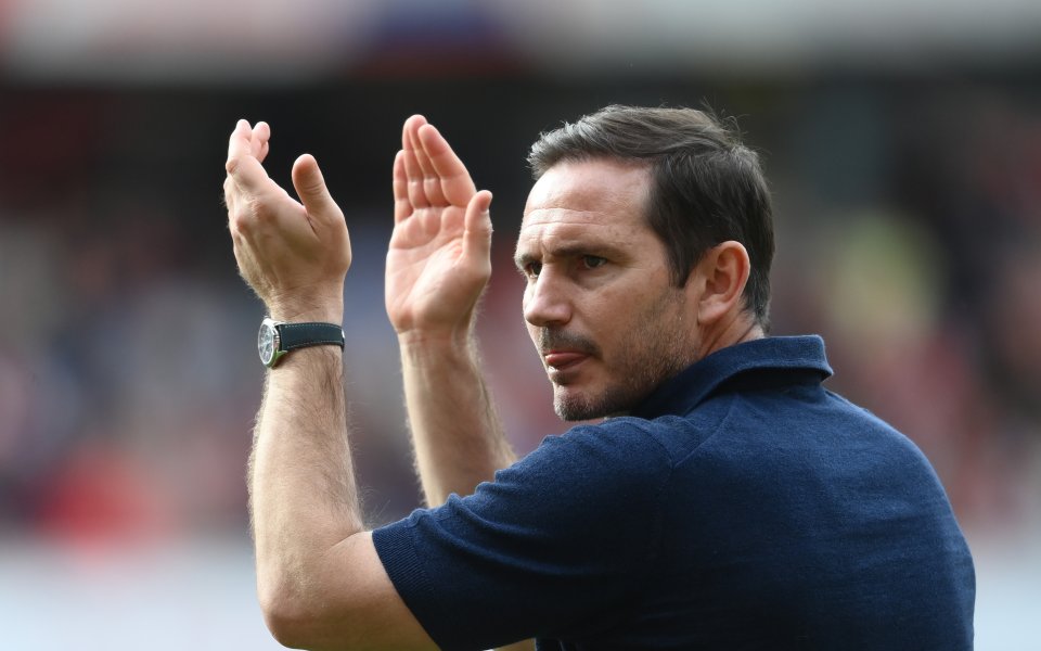 За Евертън е изключително важно да уцели с попълненията за