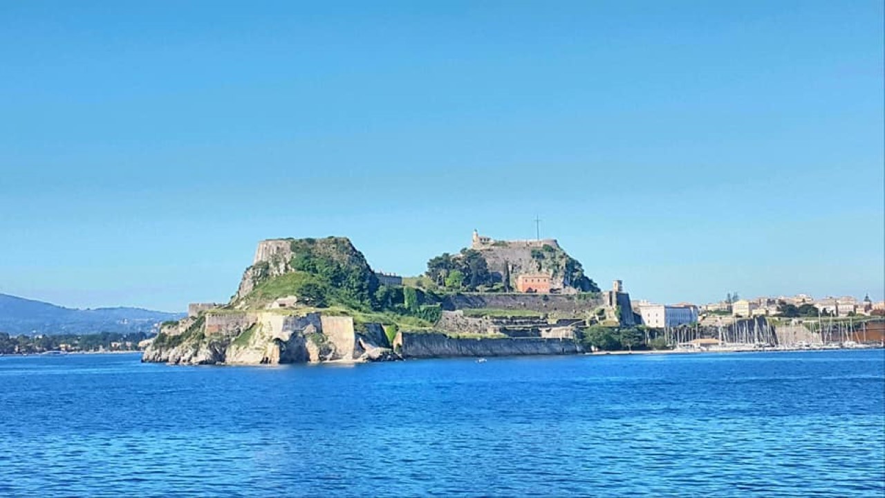 <p>Остров Корфу или Керкира, както е бил наричан в древността, има славата на един от най-красивите острови в цяла Гърция</p>
