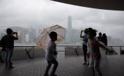 Буря с обилни дъждове връхлетя Североизточен Китай