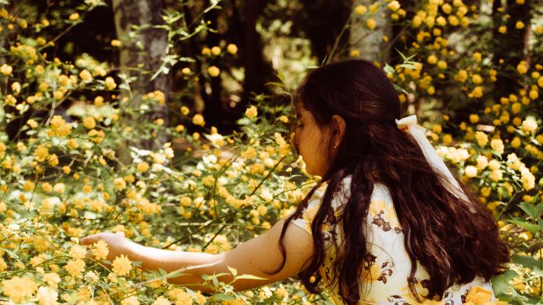 Седмичен хороскоп 13 - 19 април: Потърсете златната среда