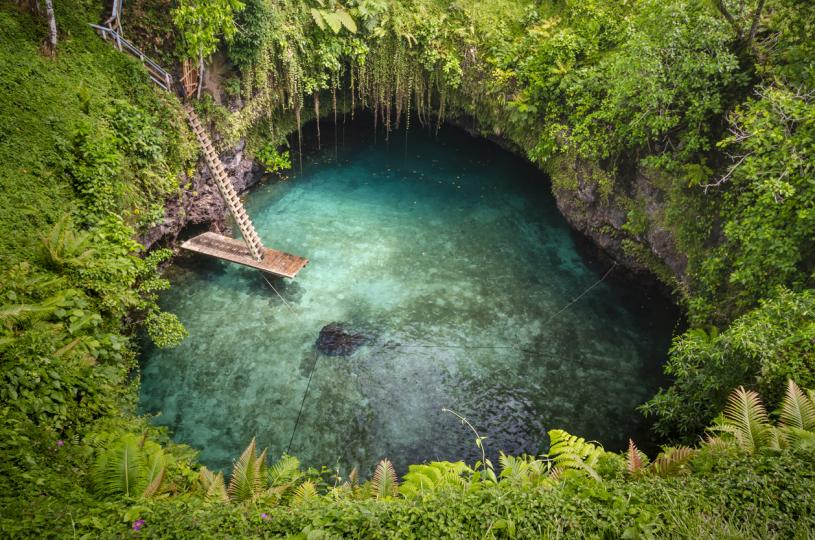 <p>Естествен природен басейн То Суа, Самоа</p>
