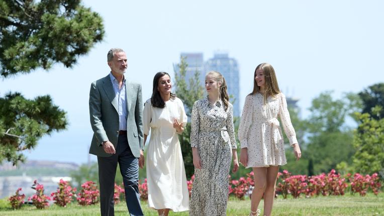  Испанското кралско семейство на общ ангажимент за премиите „ Принцесата на Жирона “ 