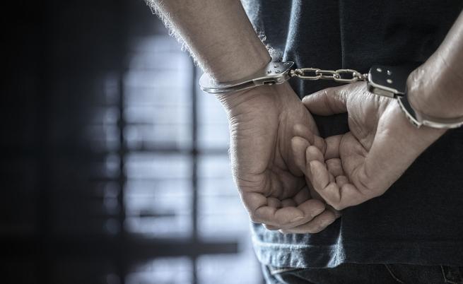 Без обвинение и на свобода: Какво се случва с арестуваните за подкуп полицаи