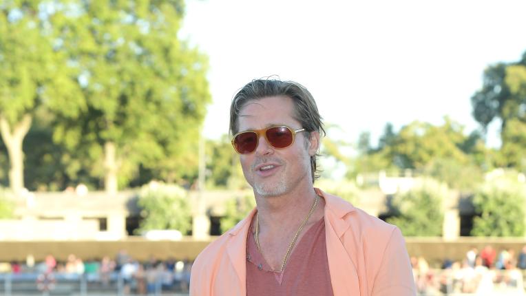  Прасковено за въодушевление: Брад Пит в Париж за премиерата на „ Убийствен трен “ 