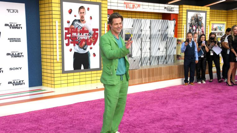  Брад Пит на премиерата на кино лентата „ Убийствен трен “ в Лос Анджелис 