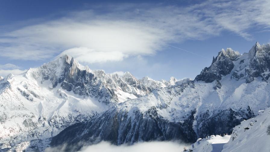 Топене на ледник в Алпите разкри останки от катастрофирал преди десетилетия самолет