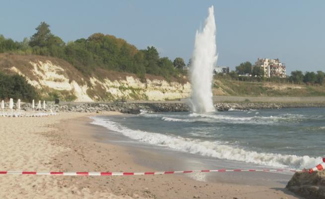 Взривиха противопехотната мина, открита на плажа в Царево (ВИДЕО)