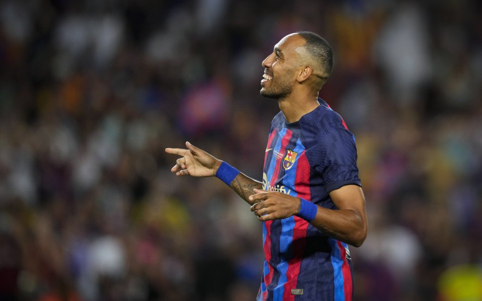 Нападателят на Барселона Пиер-Емерик Обамеянг е все по-близо до изхода