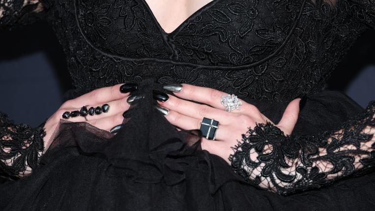  Мария Бакалова в секси черна рокля за прожекция на „ Убийствена игра “ 