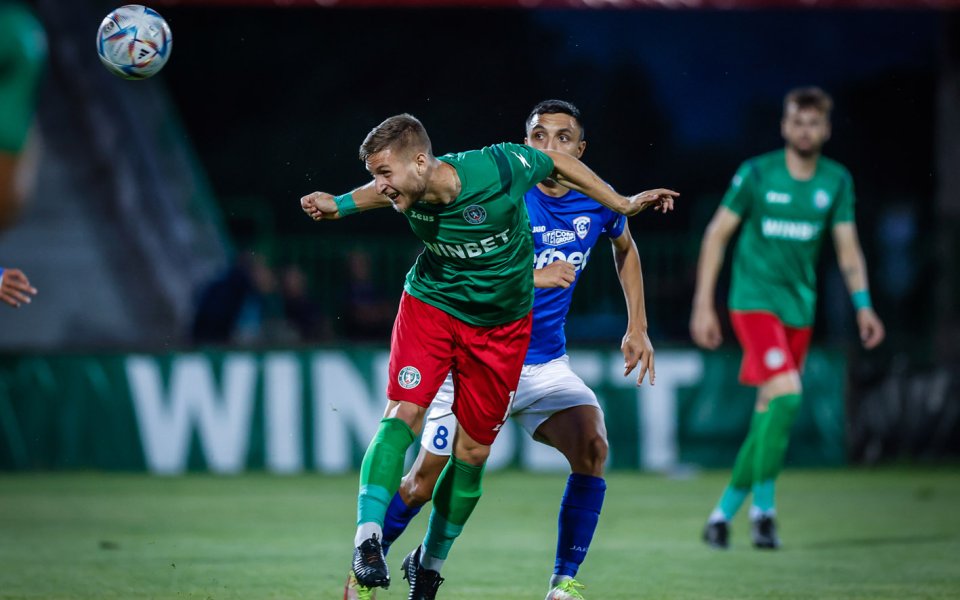 Ботев Враца и Спартак Варна играят при 0:0. Двубоят може