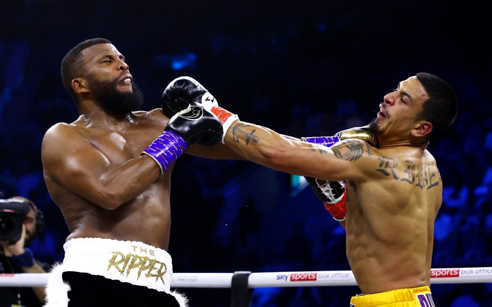 Безспорно втората битка между Олександър Усик и Антъни Джошуа е