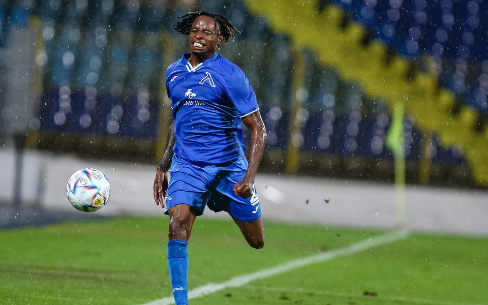 Левски отсега се оглежда за нов десен краен защитник, който да