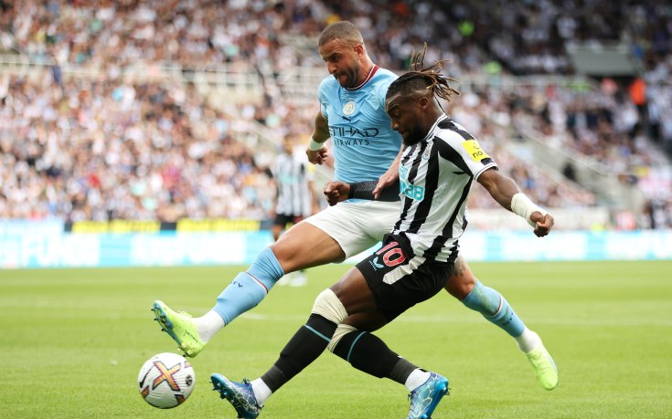 Манчестър Юнайтед обмисля оферта за ас на Нюкасъл