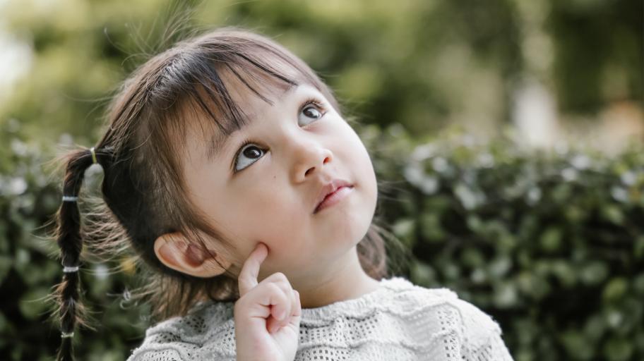 Защо малчуганите питат „защо“ и как да отговорим