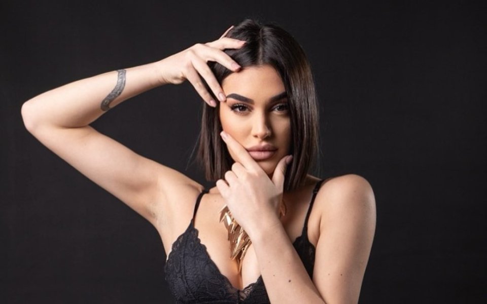 Тайнствената нова любима на аса на Манчестър Сити Рубен Диаш