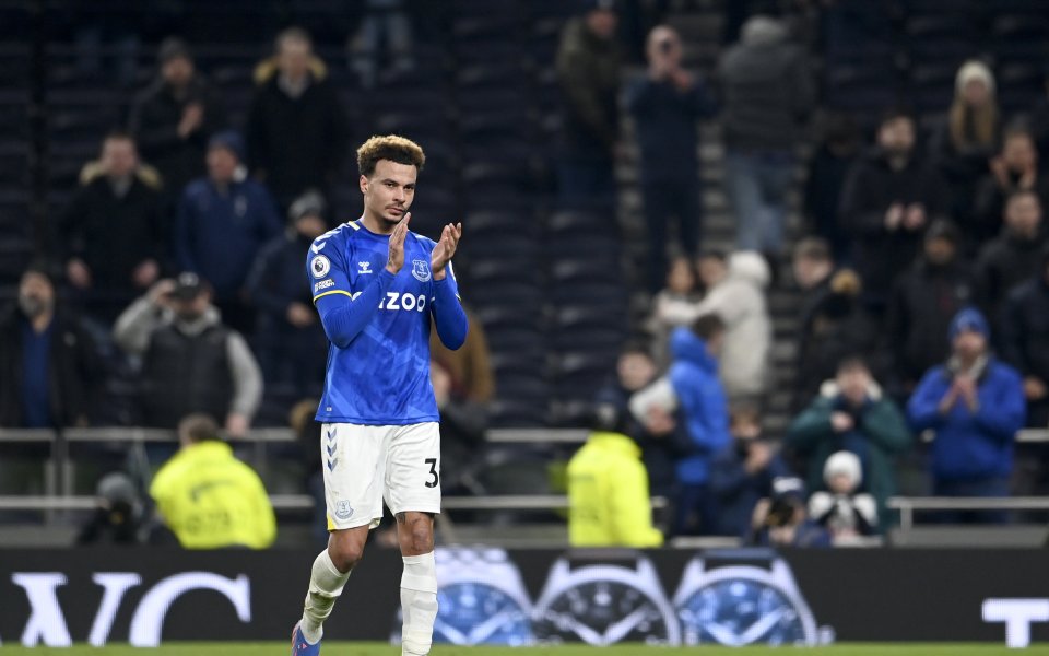 Бившият английски национал Деле Али пристигна посред нощ в Истанбул,