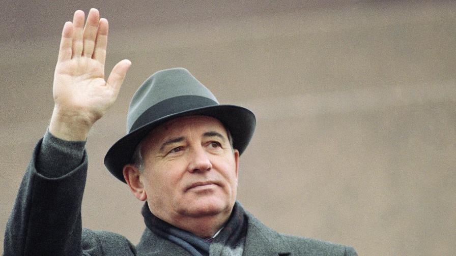 <p>Преводач на Горбачов: Той почина шокиран и объркан</p>