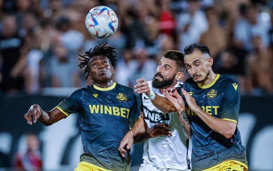 Локомотив Пловдив и Ботев Пловдив играят при 0:0 на Лаута.