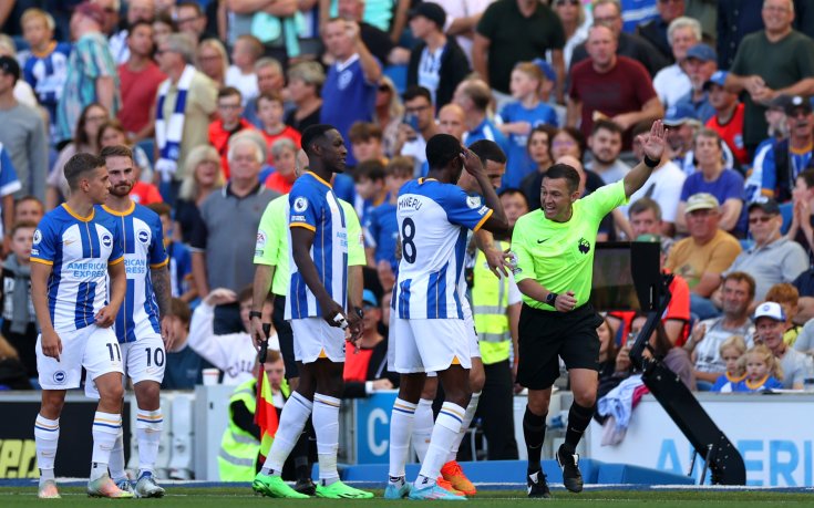 Брайтън вкара пет и изпрати Лестър на последното място