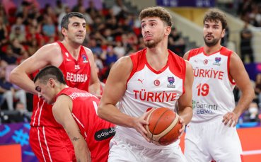 Помощник треньорът на националния тим на Турция по баскетбол Хакан