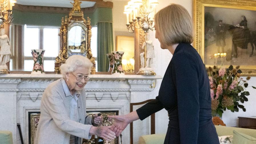 <p>Кралица Елизабет II назначи Лиз Тръс за нов премиер на Великобритания</p>