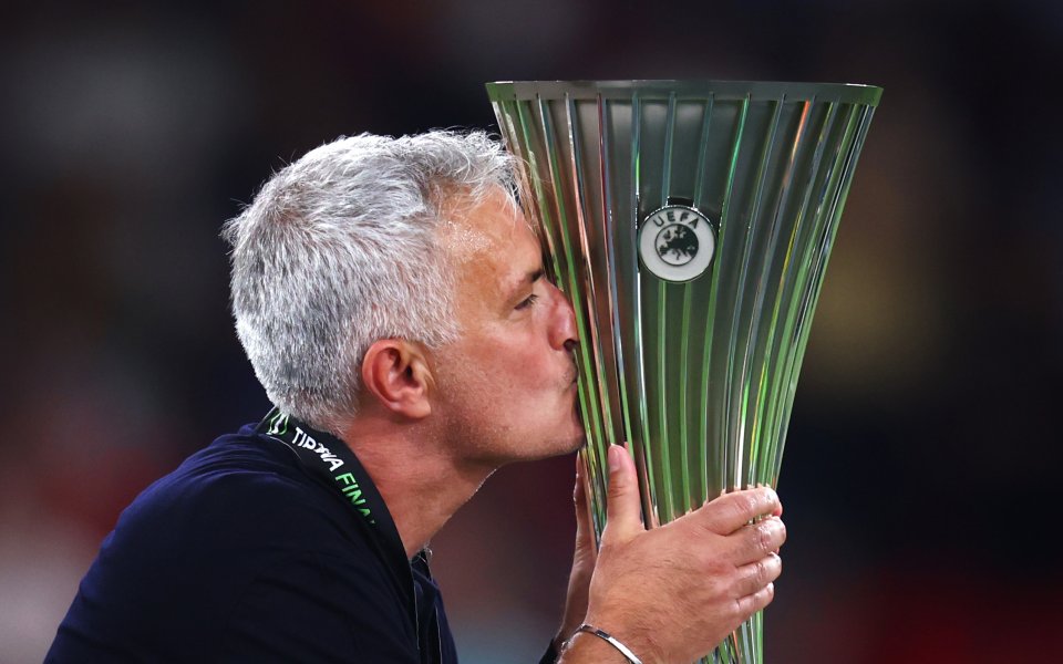 Лигата на конференциите стартира днес с 16 двубоя, като противопоставя