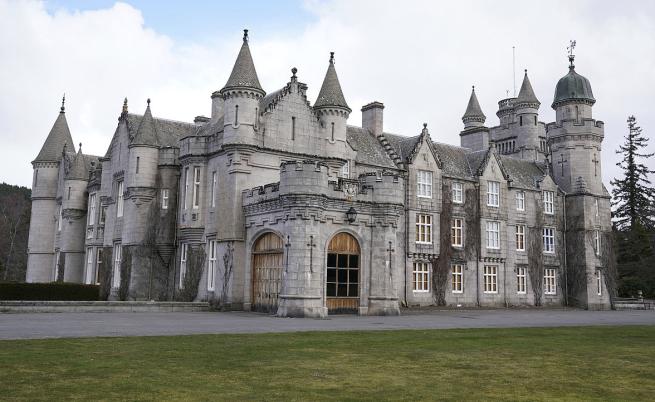 Балморал в Шотландия - замъкът, в който издъхна кралица Елизабет Втора