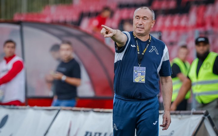 Станимир Стоилов с остра критика към футболистите