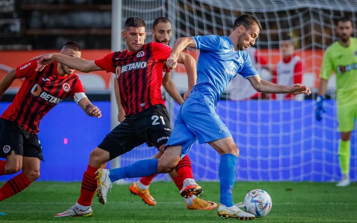 Свой посече Левски в истински трилър в 