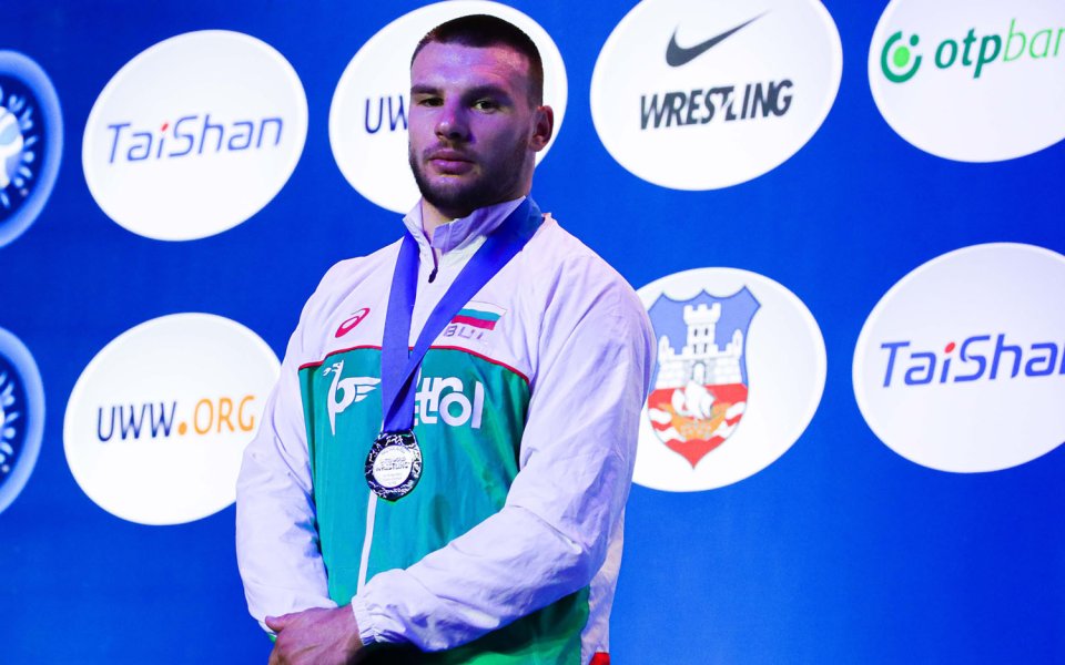 Кирил Милов спечели сребърен медал на световното първенство по борба