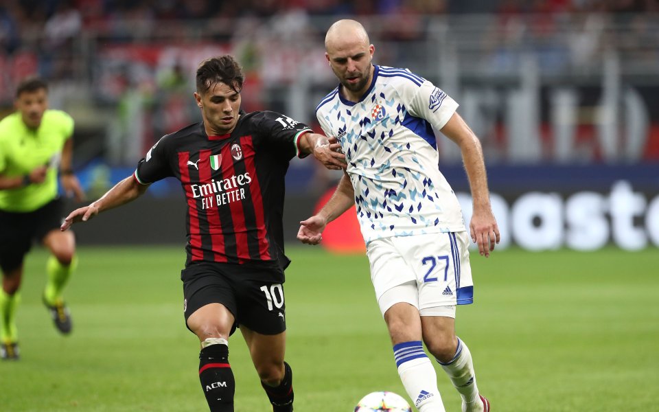 Отборите на Милан и Динамо Загреб играят при резултат 2:1 във