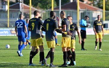 Ботев Пловдив победи категорично втородивизионния Марица Пловдив с 7 0 в
