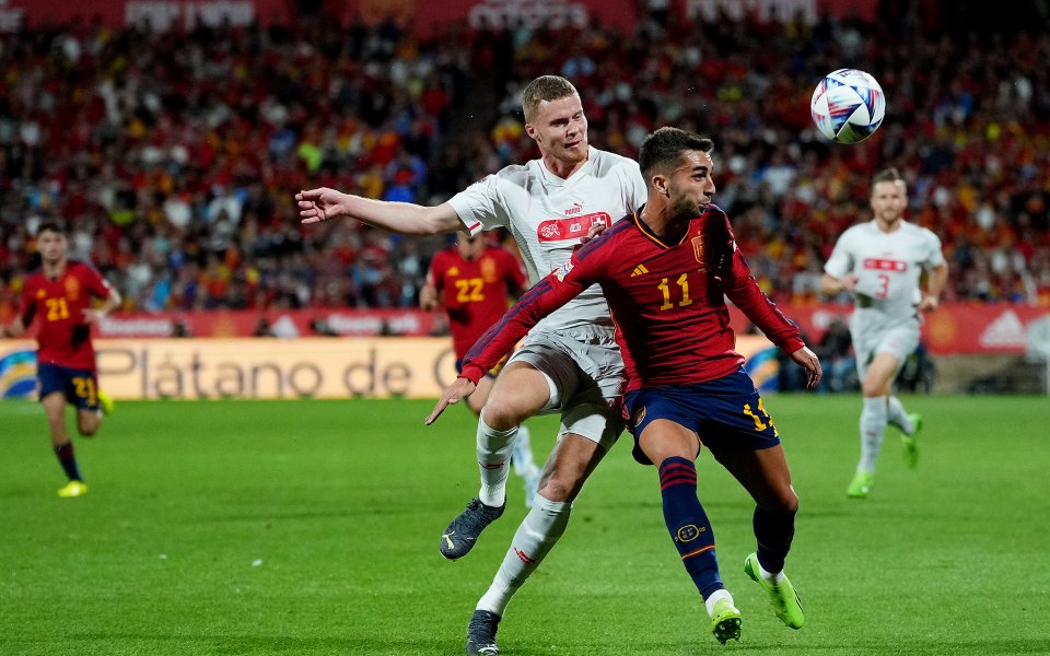 Полуфиналистът от UEFA EURO 2020 Испания и една от приятните