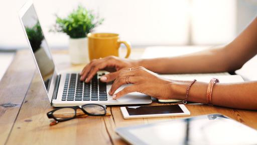 Има ли смисъл от охладителите за лаптопи