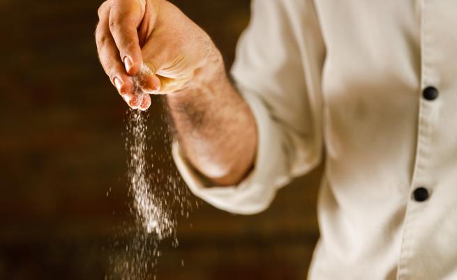 Десет мита за консумацията на сол, които ще ви изненадат