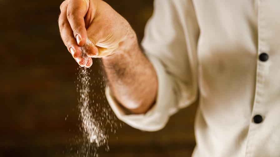 <p>10 мита за консумацията на сол, които ще ви изненадат</p>