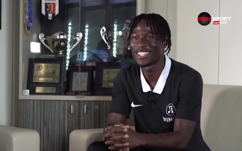 Футболистът на Локомотив Пловдив Бабакар Дион разкри, че идолът му