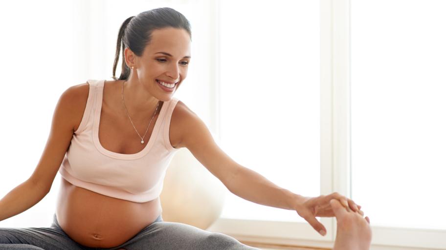 Безопасни упражнения за бременни без тежести