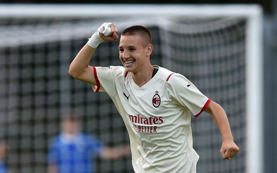 Франческо Камарда е едва на 14 години, но вече може