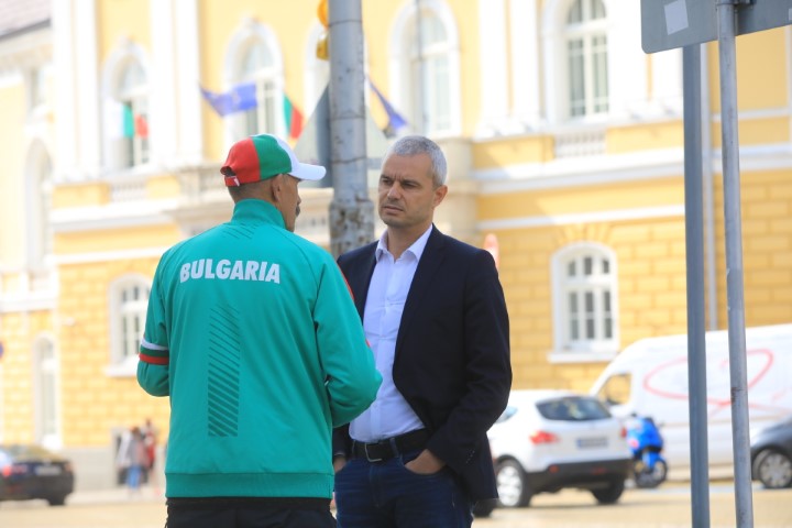 Среща на парламентарните групи в НС заради посланик Митрофанова