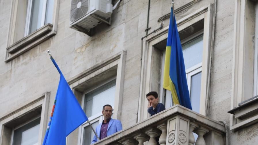 Нова акция готви съветникът, опитал да свали украинското знаме от общината