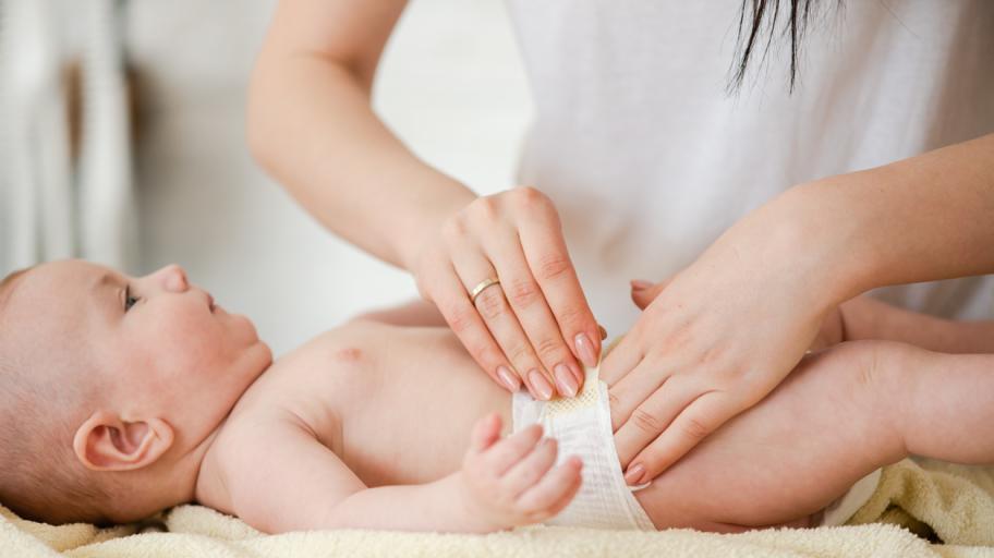 Фимоза при бебе и малко дете - за какво да следят родителите на момче
