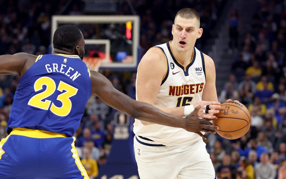 Денвър Нъгетс нанесе първа загуба през сезона в НБА на