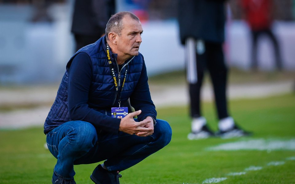 Славия търси нов нападател, с който да разреши проблемите си