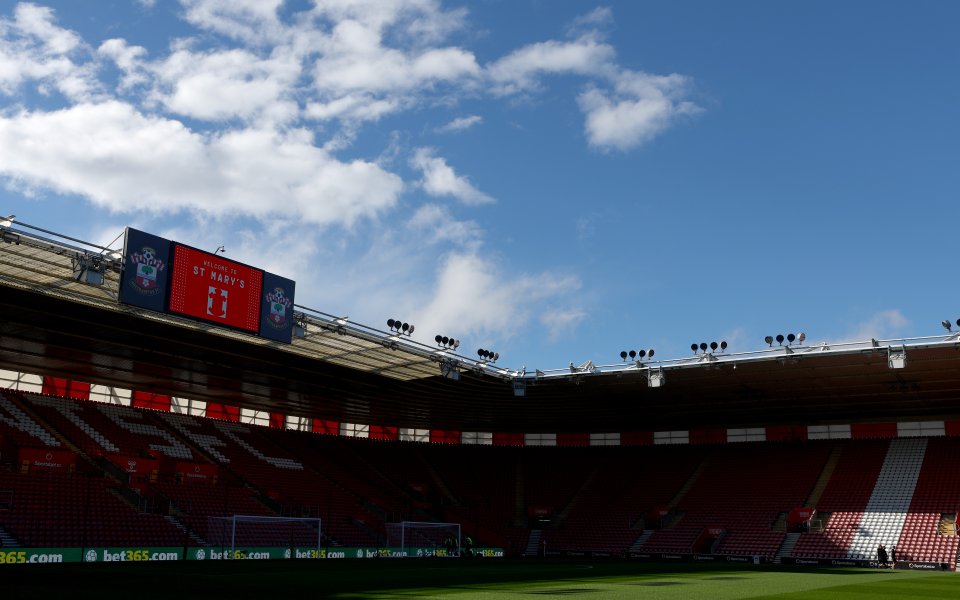 Саутхемптън и Арсенал излизат един срещу друг в дуел от