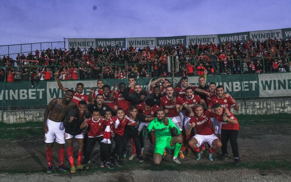 ЦСКА благодари на феновете си след разгромната победа с 4:0