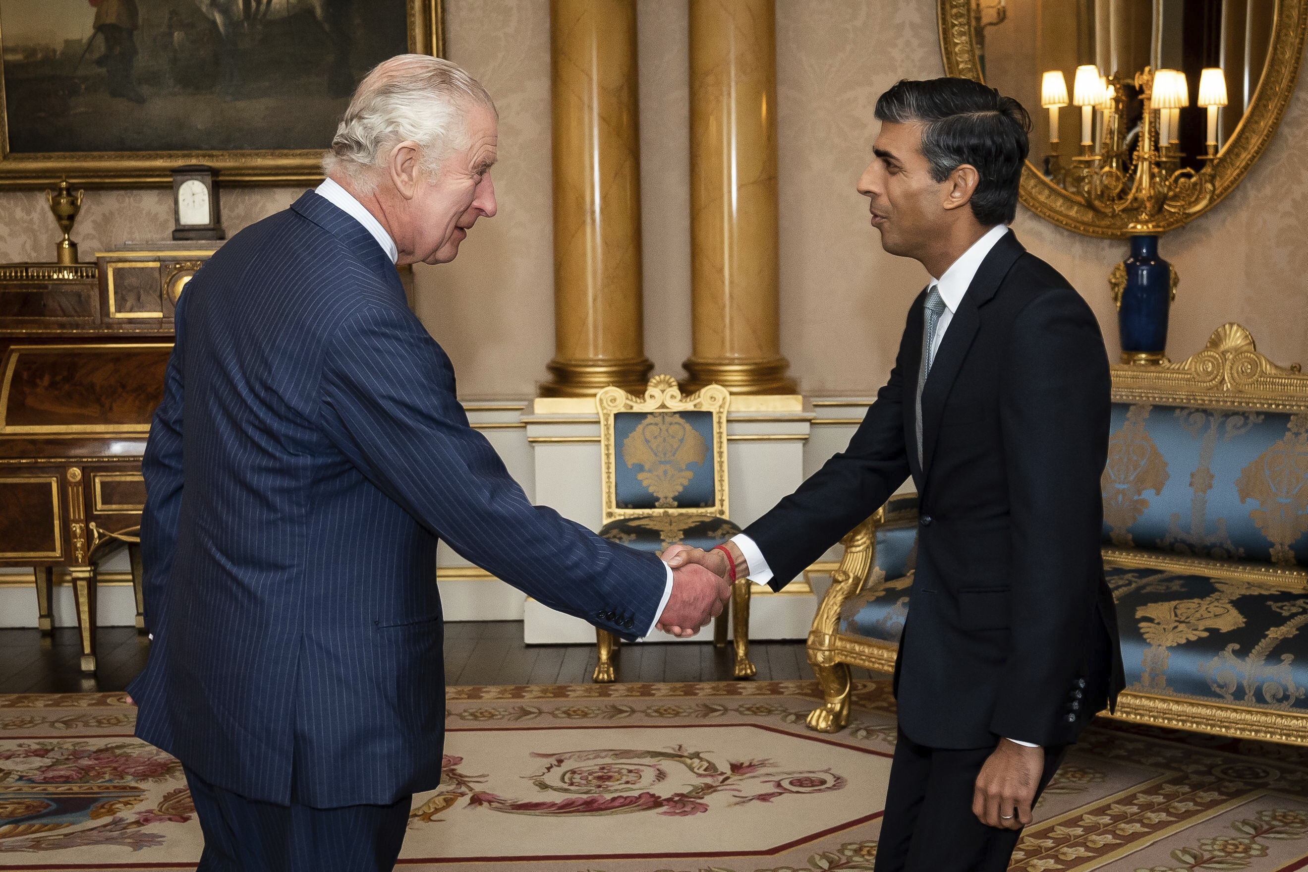 <p>Риши Сунак официално стана новият министър-председател на Великобритания днес, след среща с крал Чарлз в Бъкингамския дворец.</p>