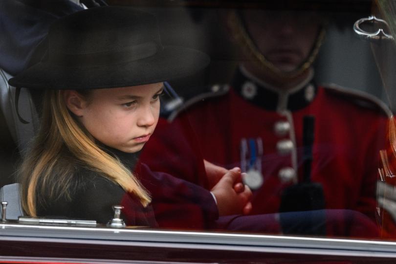 <p>На погребението на своята прабаба, кралица Елизабет Втора, 2022 г.</p>