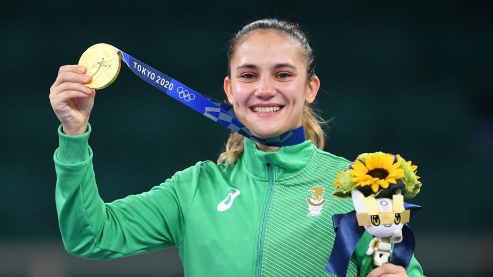 Със златния си медал от олимпиадата в Токио Ивет Горанова накара цяла България